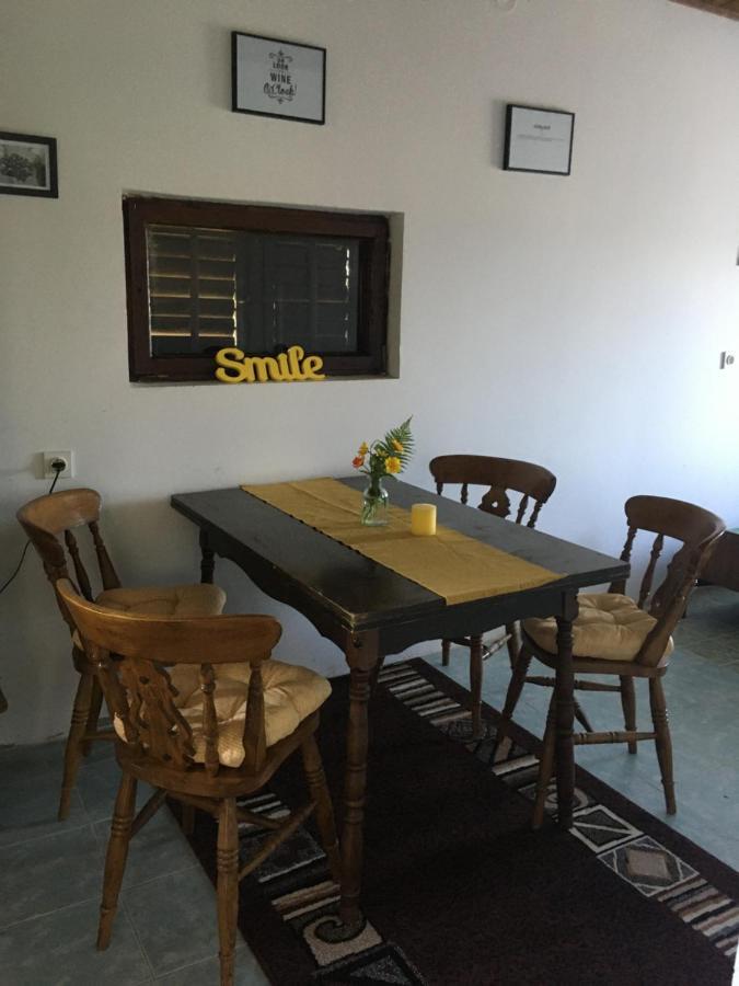 Village Wine House Mandicevac ภายนอก รูปภาพ